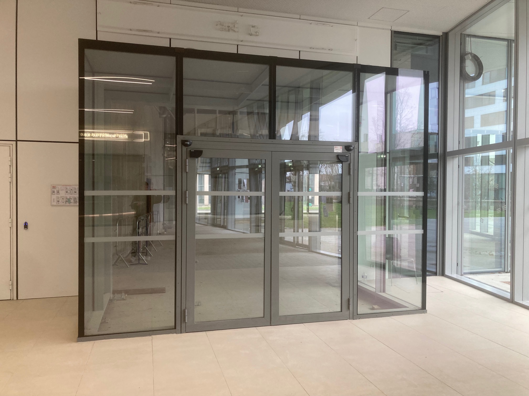 Tiers Lieu Café Restaurant - Campus Condorcet  — miniature 5