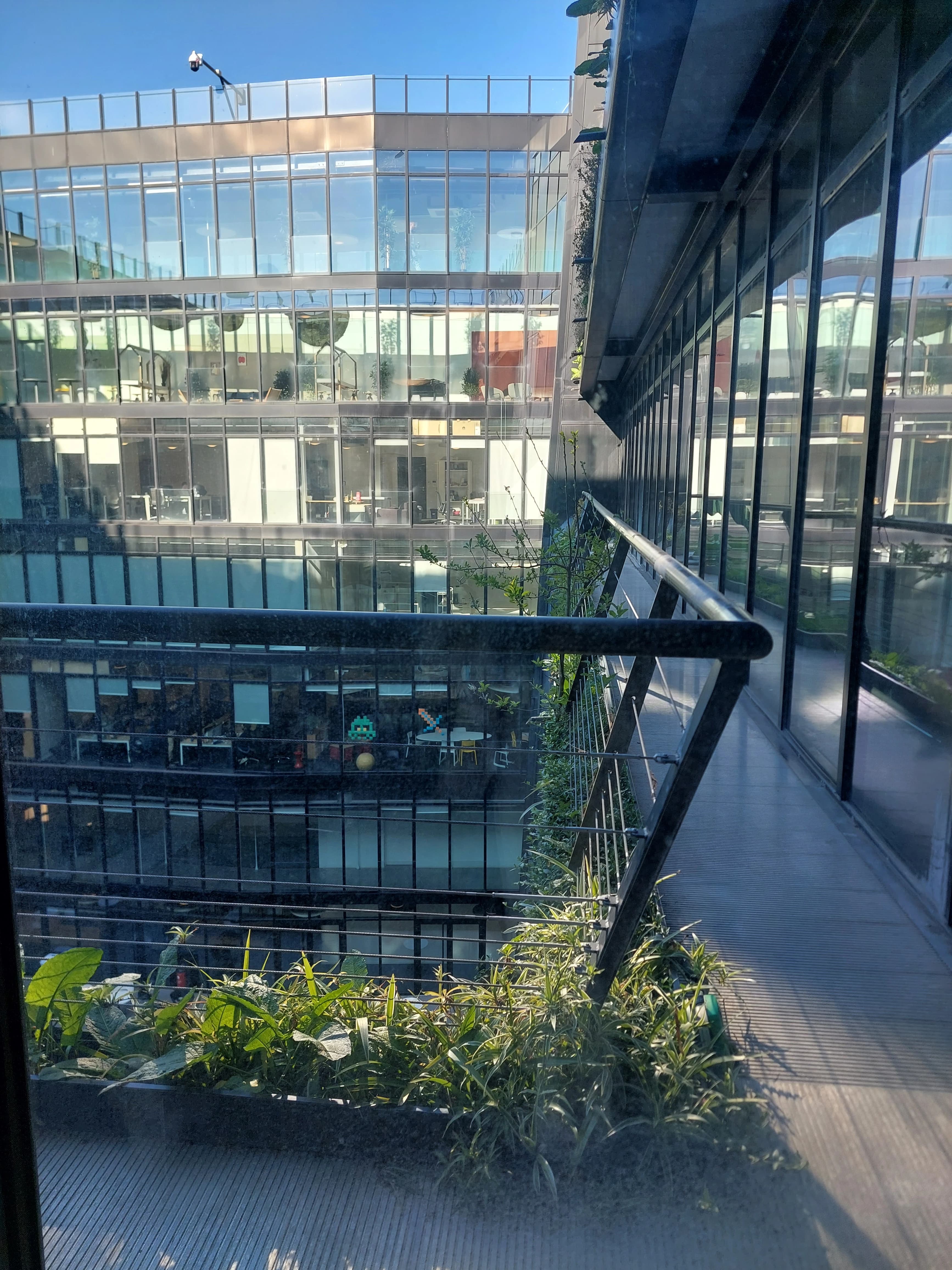Co-working - Bd Macdonald — miniature 6