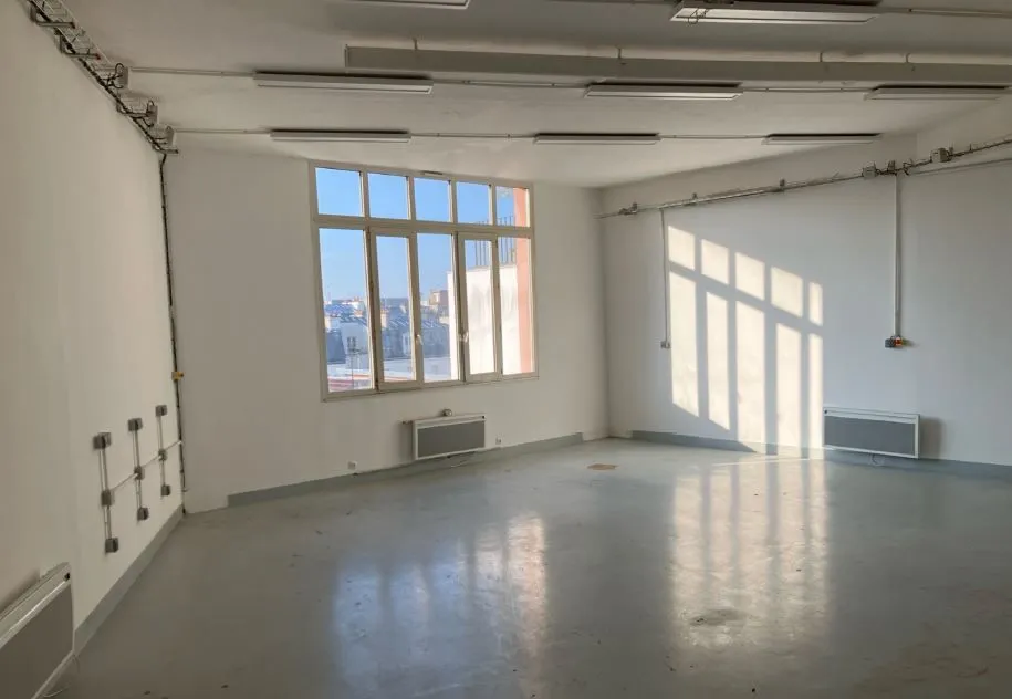 Atelier Lumineux - Rue de Bagnolet — miniature 3