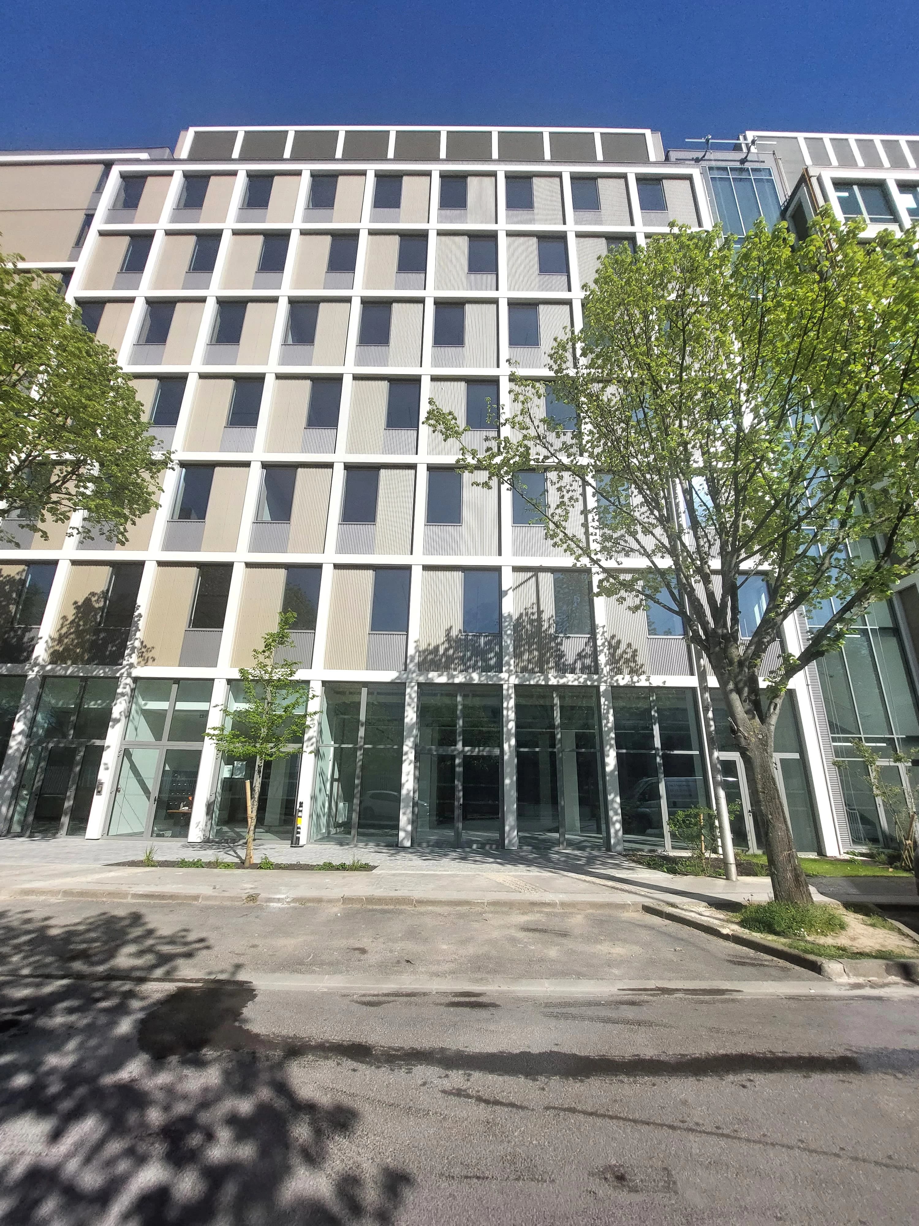 Local associatif / commercial - Rue des bretons — miniature 4