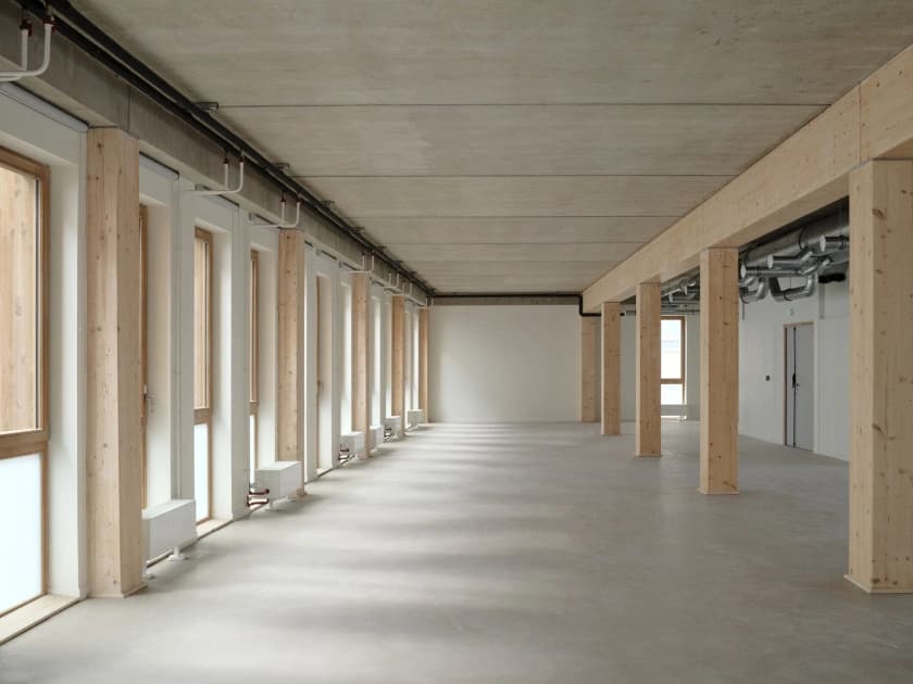 Plateau de bureaux Lumineux - Rue de Srebrenica — miniature 3